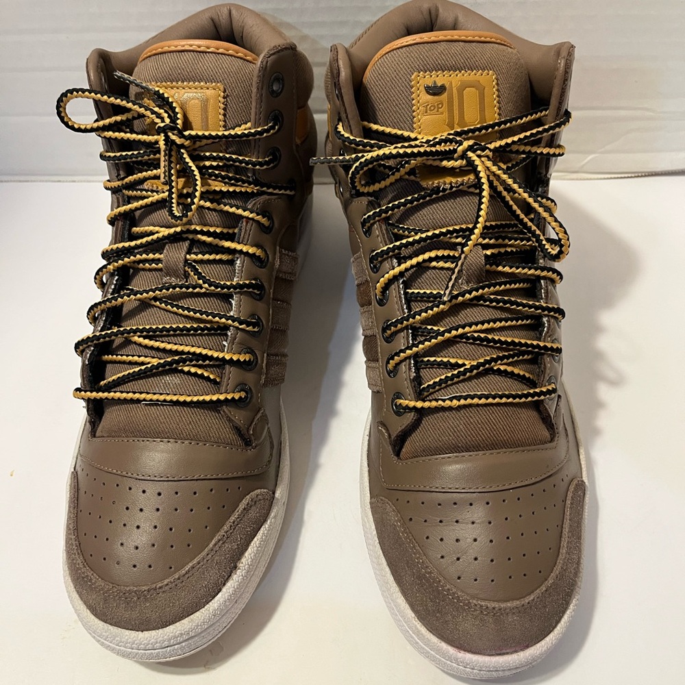 Adidas Top 10 Athletic Shoes Size 12